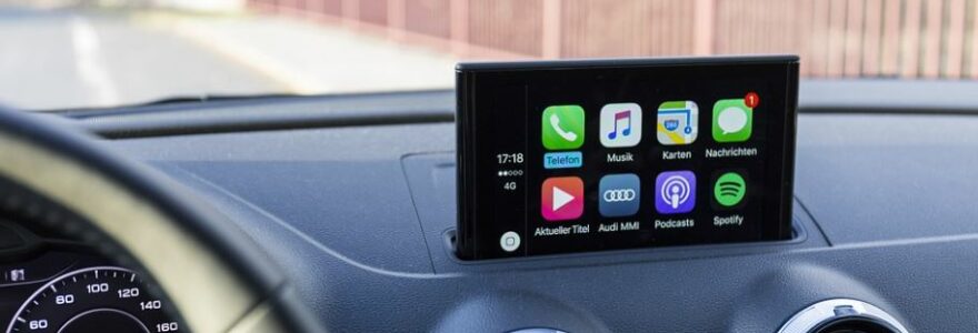 comment connecter mon téléphone à ma voiture