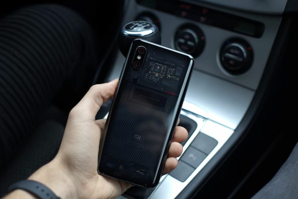 Comment connecter son téléphone à sa voiture ?